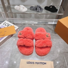 Louis Vuitton Slippers